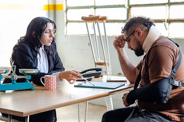 Lawyer assist a injured man with legal problem