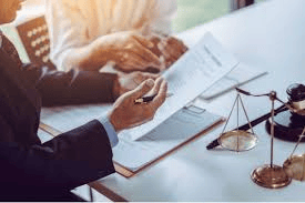 Top 5 Questions to Ask Before Hiring a Lawyer